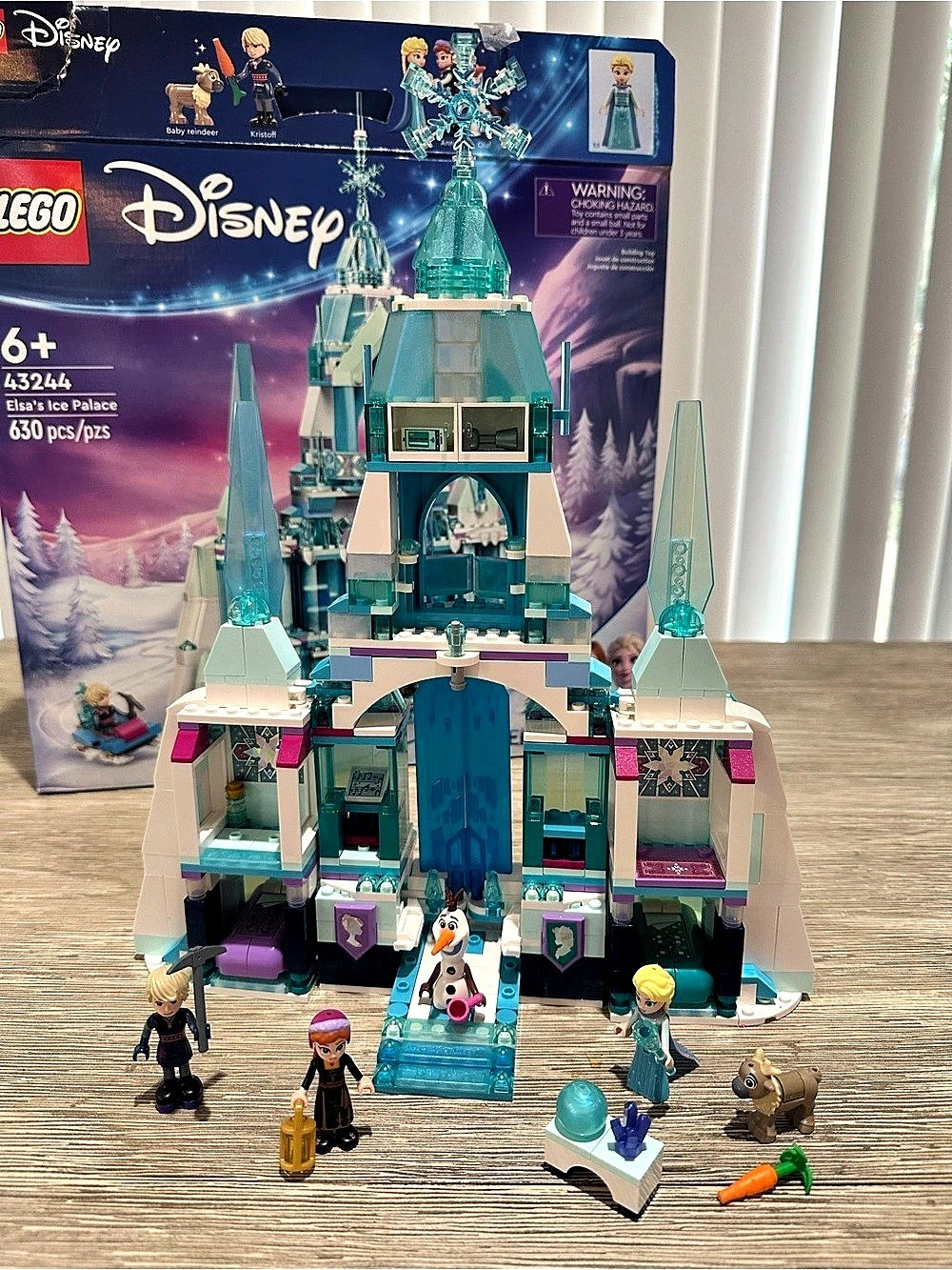 LEGO Elsa's Ice Palace Disney Frozen Set 43244